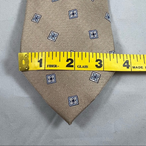 Jos. A Bank Executive Collection Gold/Blue 100% Silk Tie - Picture 4 of 4